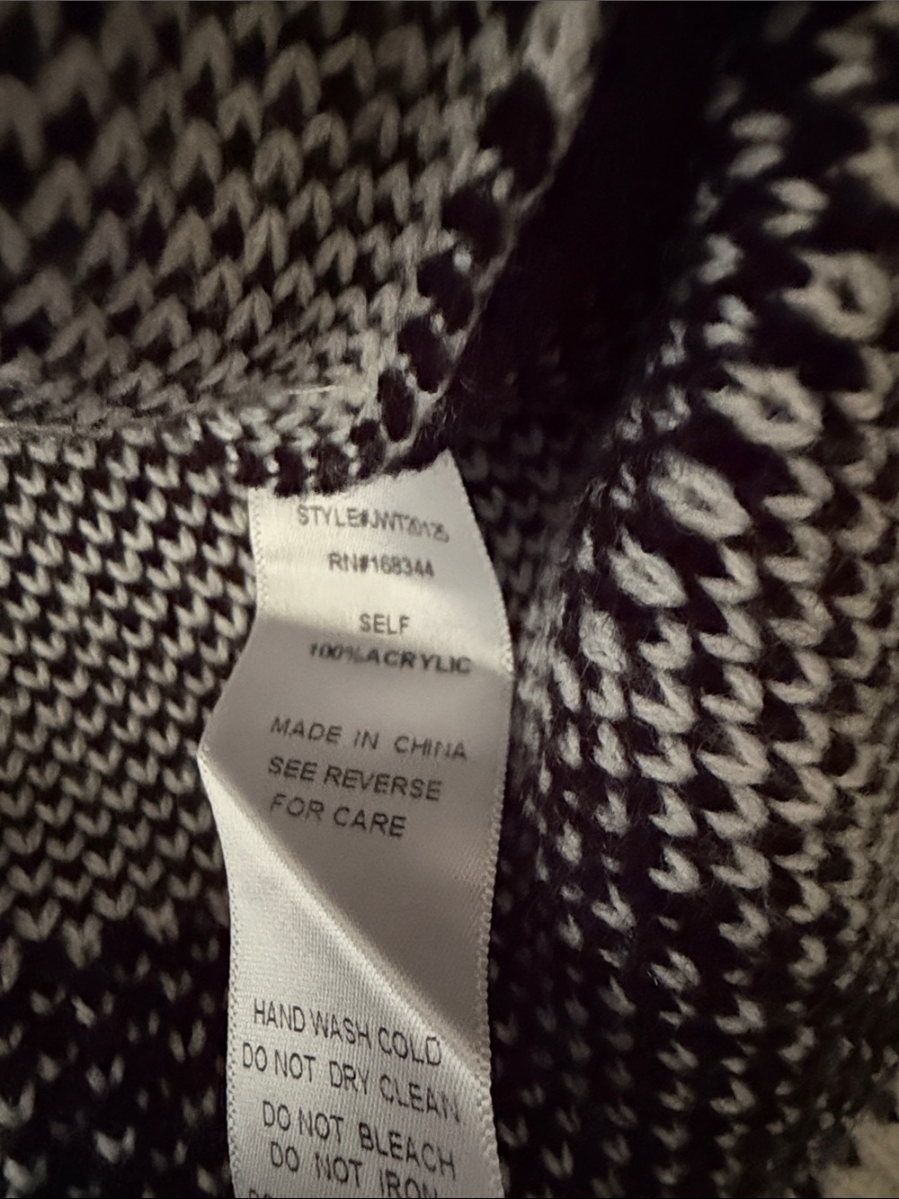 J. NNA Checkerboard V-Neck Sweater in Black & Cream medium - Picture 5 of 8